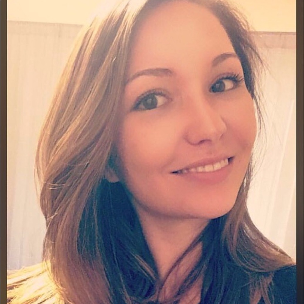 Meet your Posher, Lauren